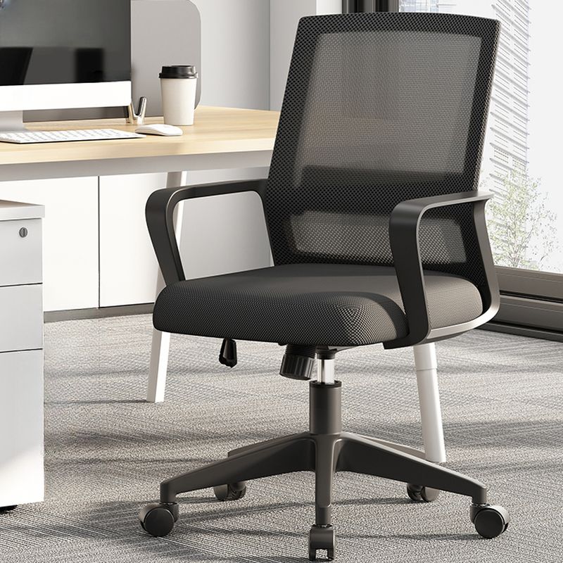 1199x1199-2024-06-14T214318.748.jpg Captain mesh office desk chair - Image 1