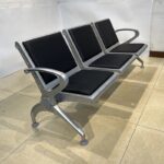 Heavy-duty 3-link padded office bench