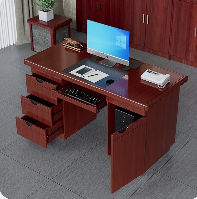 WhatsApp-Image-2024-04-25-at-09.50.43-3.jpeg 1400mm Executive Office Desk - Image 1